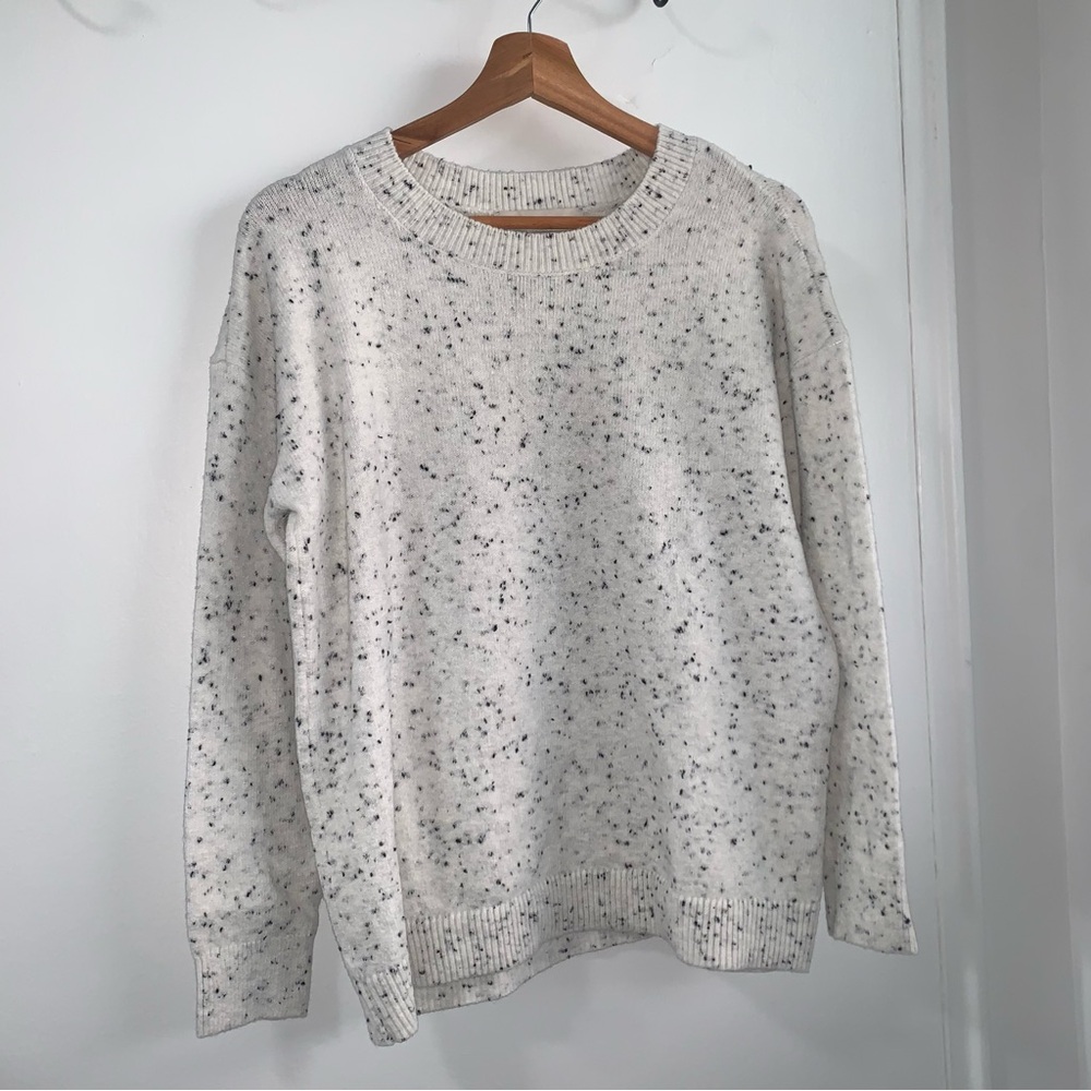 NWT Loft Women's Sweater White & Black Soft Size Small #soft sweater #warm